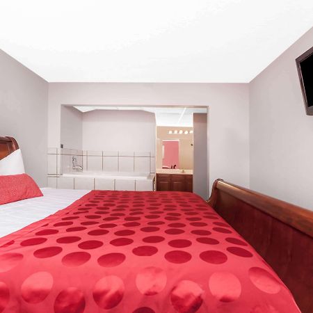 Ramada By Wyndham Henderson/Evansville Экстерьер фото