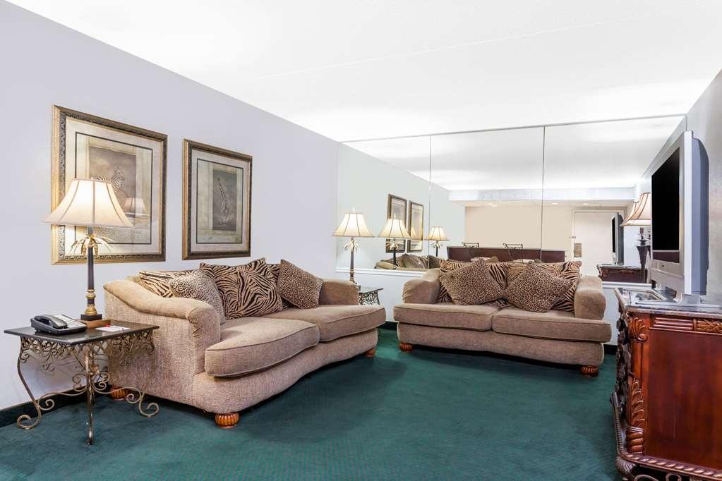 Ramada By Wyndham Henderson/Evansville Номер фото