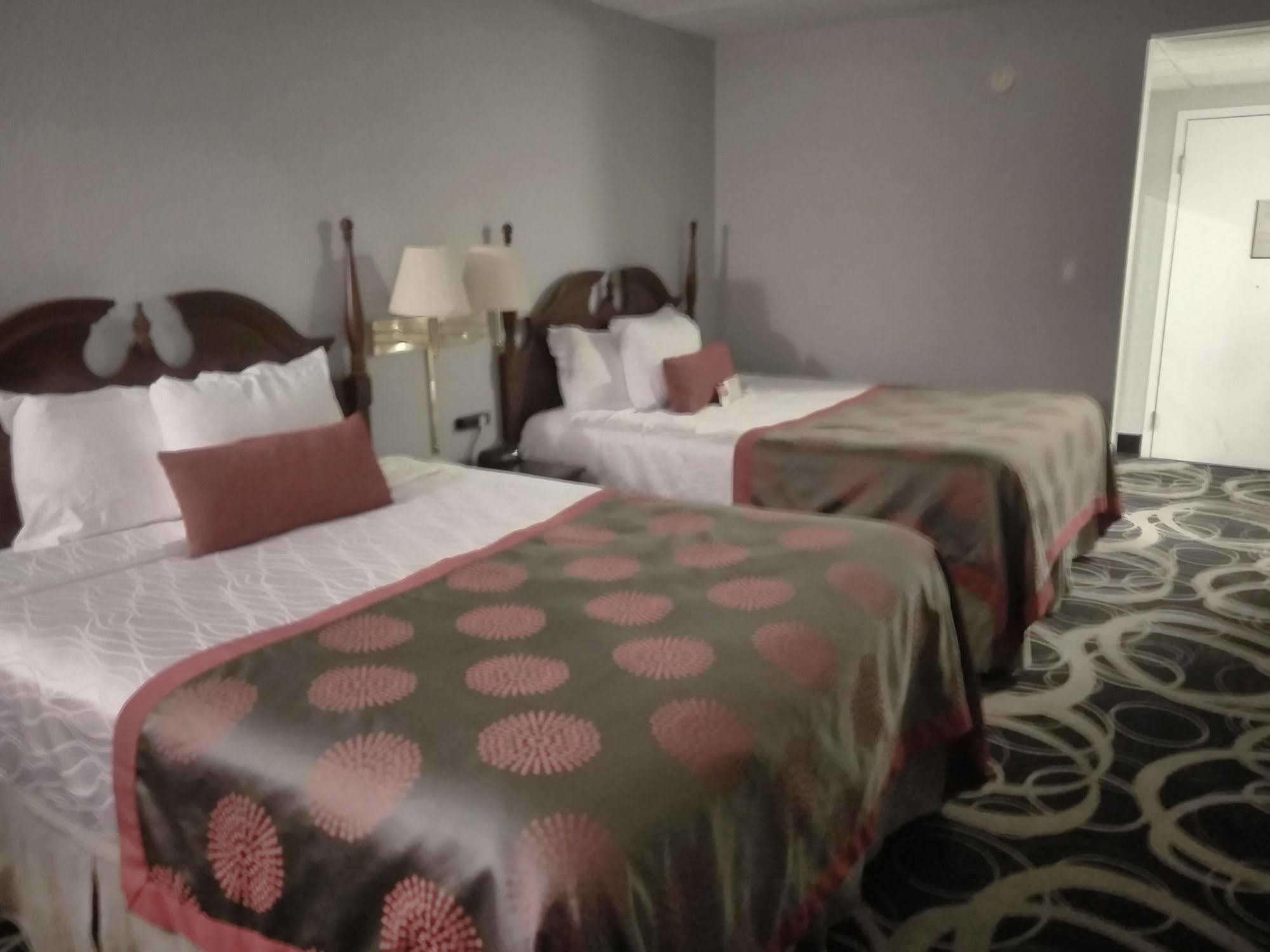 Ramada By Wyndham Henderson/Evansville Экстерьер фото